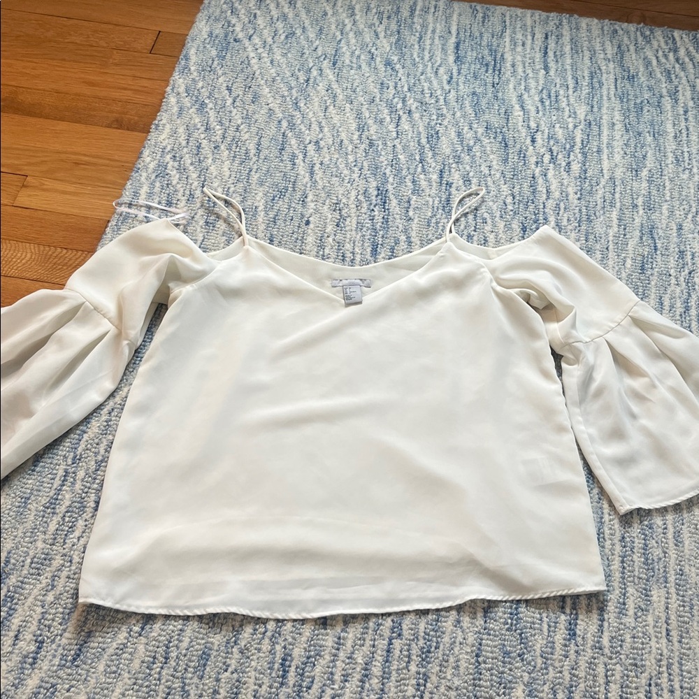 H&M Ivory Cold Shoulder Tank